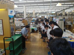 書店選書はじめの挨拶