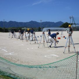 【環境科学科２年】水準測量実技試験のようす