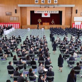 令和２年度（第６８回）卒業証書授与式を挙行いたしました