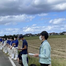 【植物科学科】アグリロボコンバイン実演研修を実施しました。