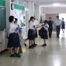 【家庭クラブ】～募金活動～