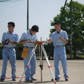 【環境科学科】平板測量競技（校内大会）を実施しました