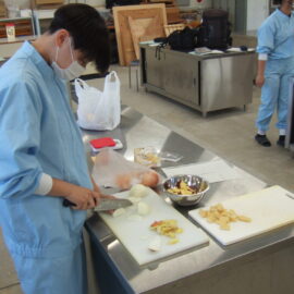 【食品科学科】1年みそ汁コンテストへの道のり 【食品科学科】1年みそ汁コンテストへの道のり